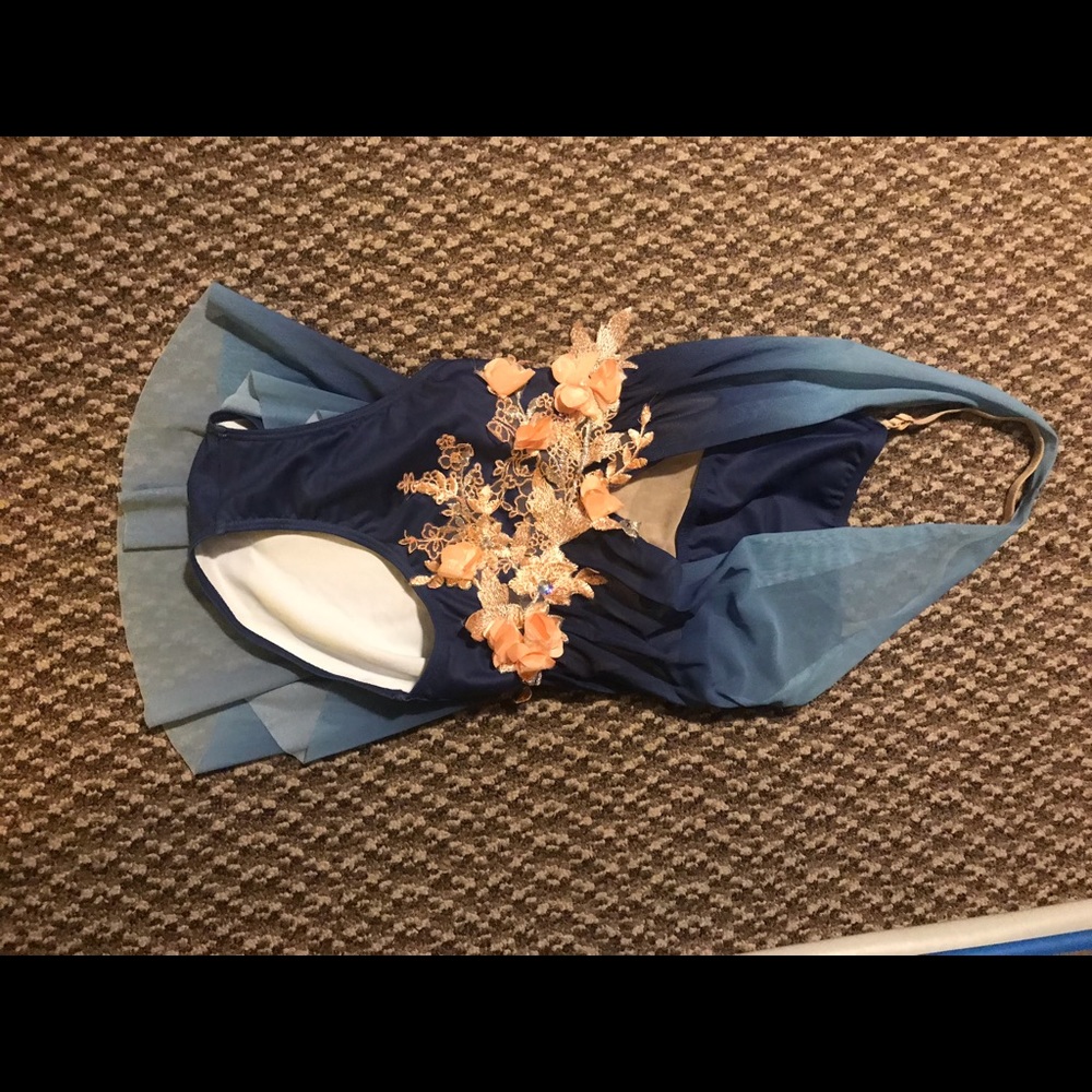 LC fits a size 10 contemporary or lyrical costume